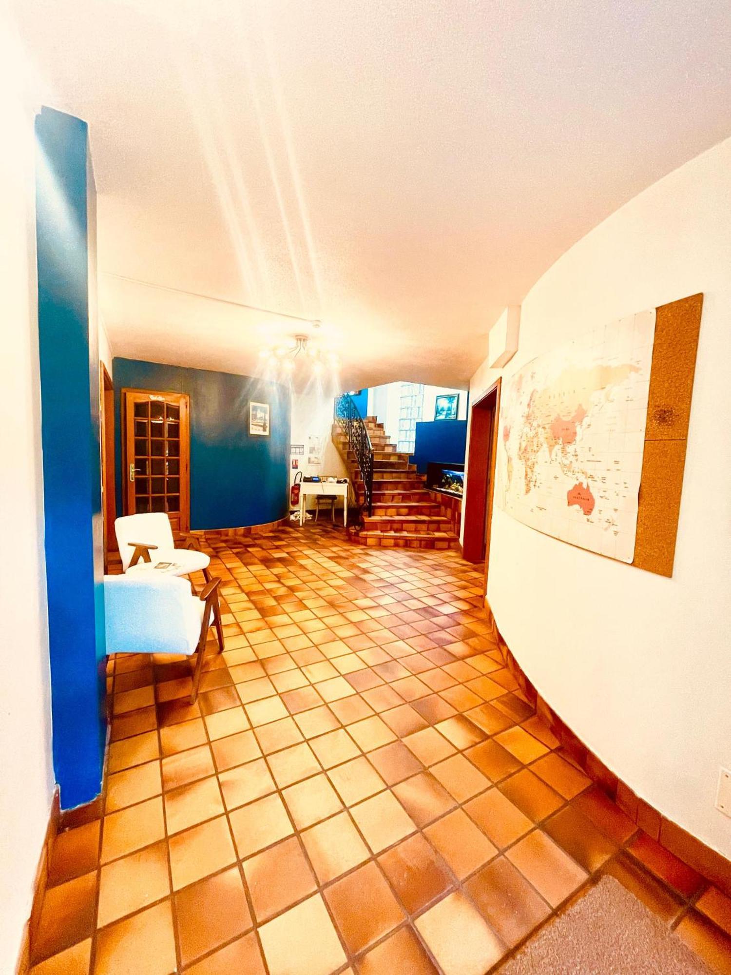 La Belle Charbonnière Hotel *