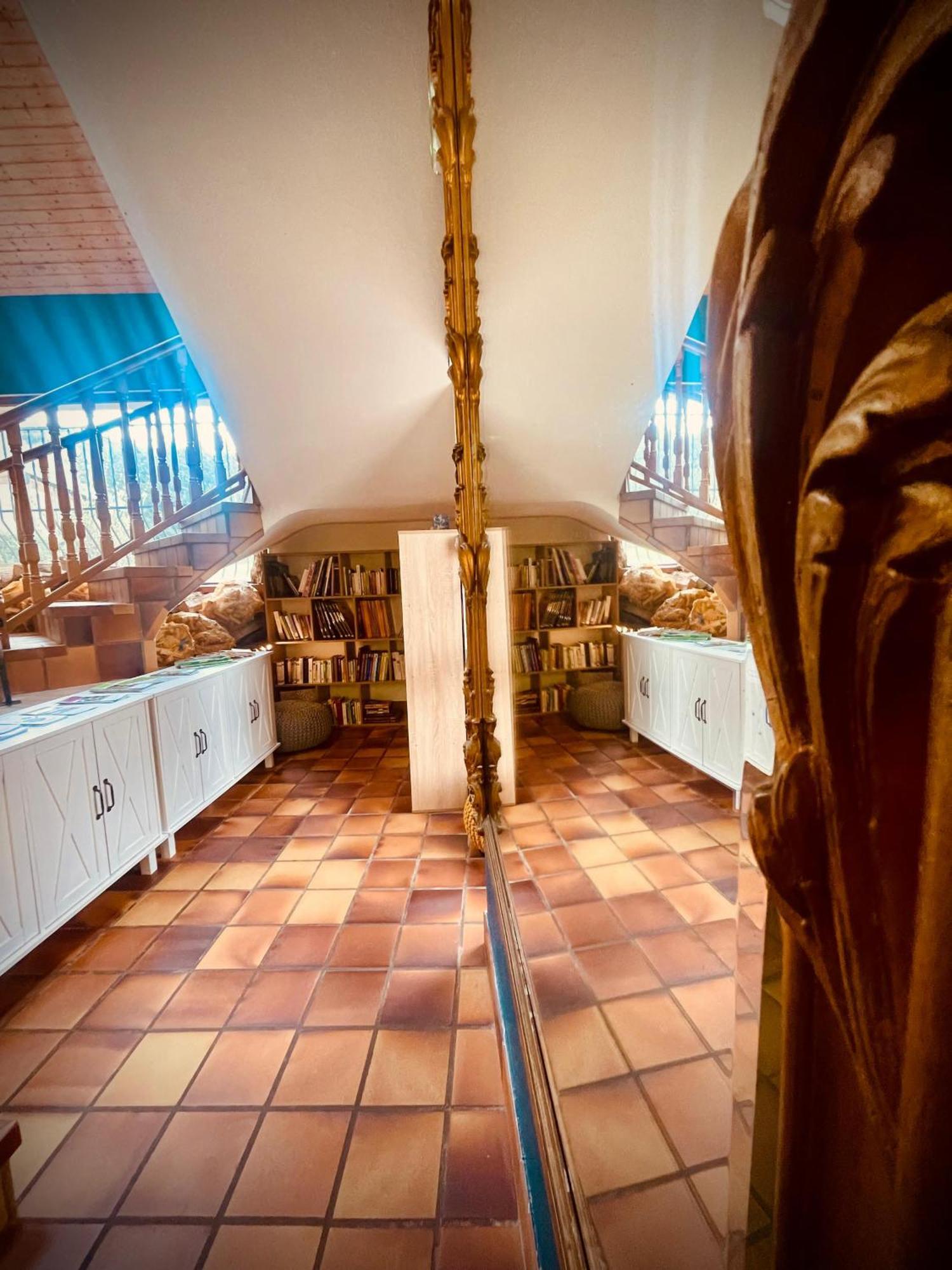 Hotel La Belle Charbonnière *